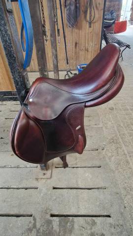 Sella da salto ostacoli Antarès  17.5" - 2019