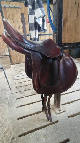 Sella da salto ostacoli Antarès  17.5" - 2019