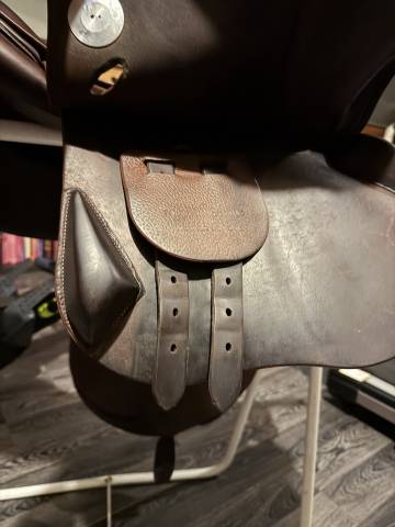 Sella da salto ostacoli Meyer  17.5" - 2022