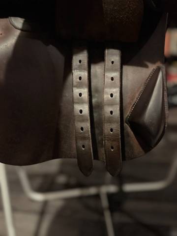 Sella da salto ostacoli Meyer  17.5" - 2022