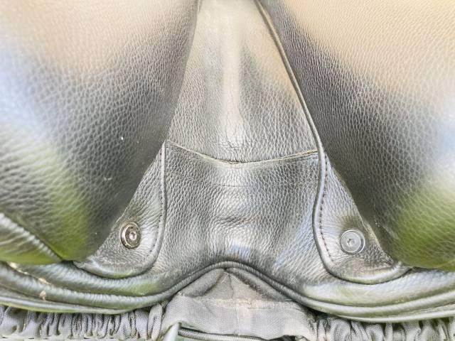 Sella da dressage Fairfax  17" - 2023