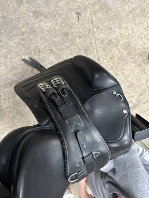 Sella da dressage Eric Thomas  17.5" - 2023