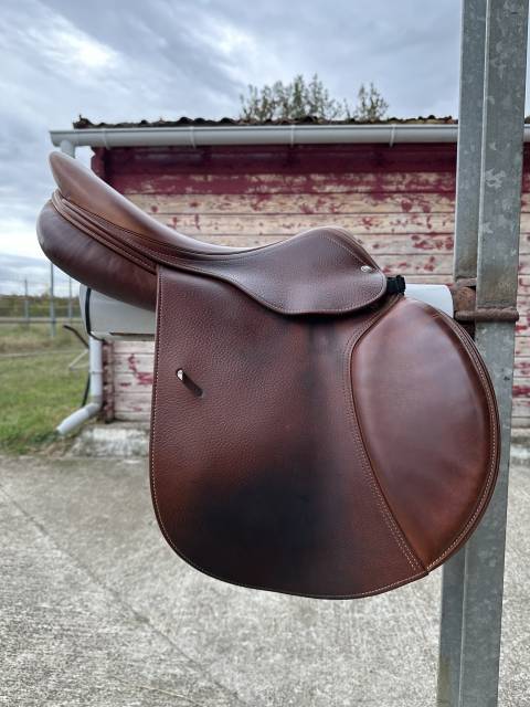 Sella da salto ostacoli Amerigo Octave 17" - 2020