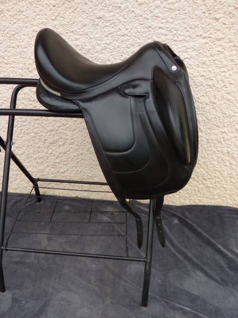 Sella da dressage Devoucoux  17" - 2022