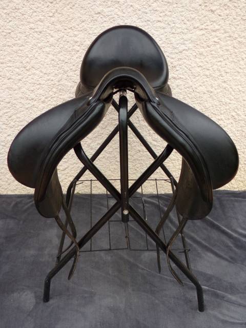 Sella da dressage Devoucoux  17" - 2022