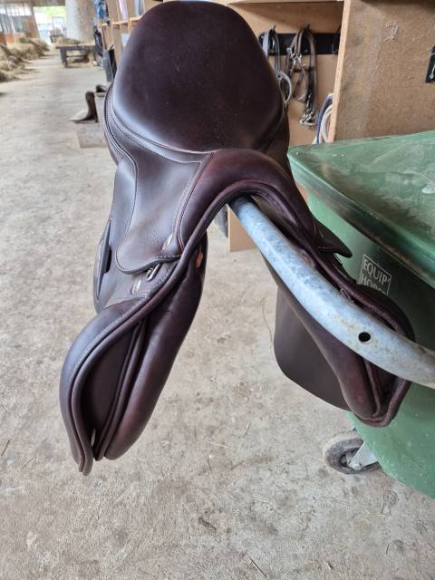 Sella da salto ostacoli Erreplus JF 17.5" - 2023