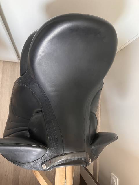 Sella da dressage Devoucoux  17.5" - 2019