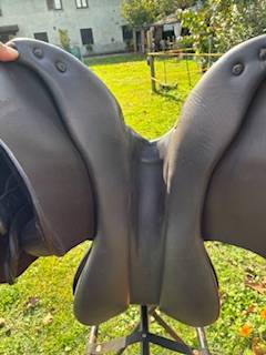 Sella Pariani da salto