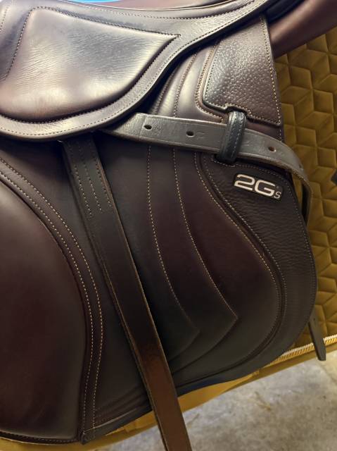 Sella da salto ostacoli CWD  17" - 2019