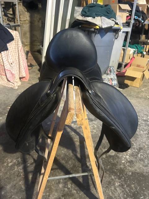 Sella da dressage Devoucoux  17.5" - 2017