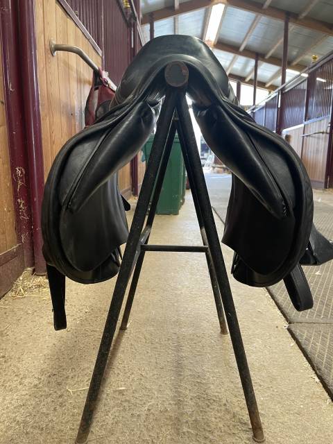 Sella salto ostacoli DEVOUCOUX BIARRITZ 17.5” 