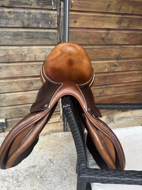 Sella da salto ostacoli Devoucoux  17.5" - 2015