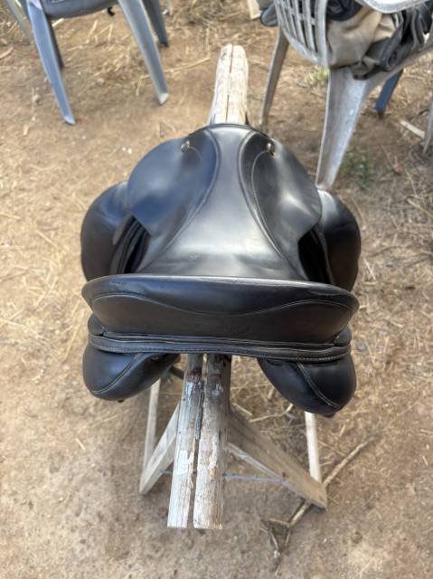 Sella da dressage Prestige Italia  18" - 2018