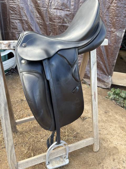 Sella da dressage Prestige Italia  18" - 2018