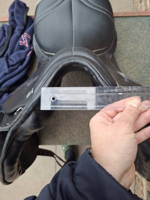 Sella da dressage Zaldi  17.5" - 2015