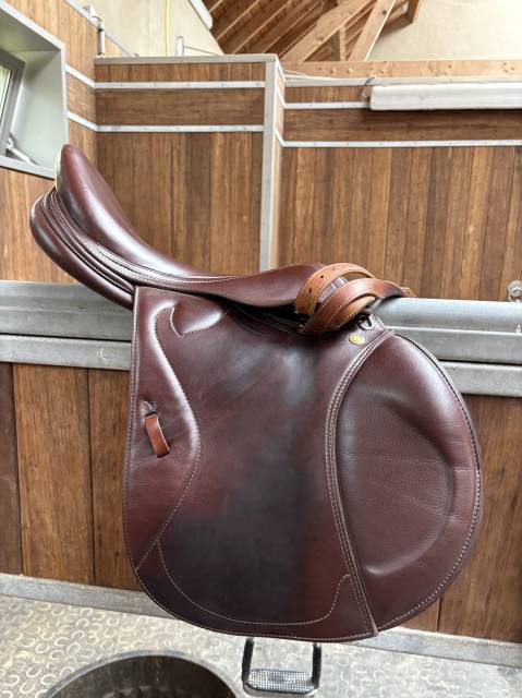 Sella da salto ostacoli Prestige Italia  17" - 2008