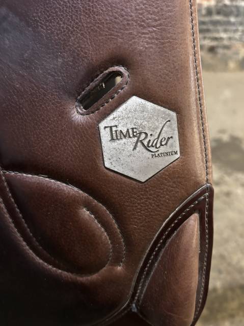 Sella da salto ostacoli Time Rider  16.5" - 2019