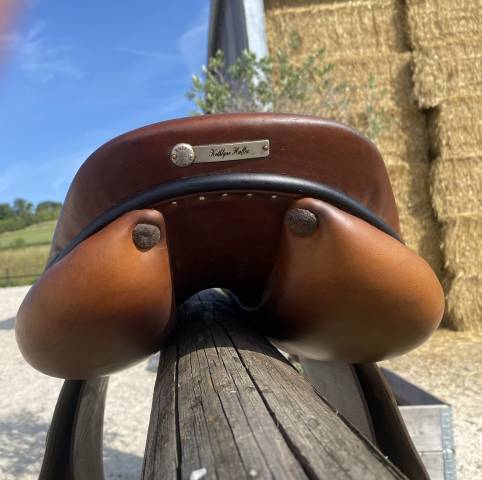 Sella da salto ostacoli Butet  17.5" - 2023