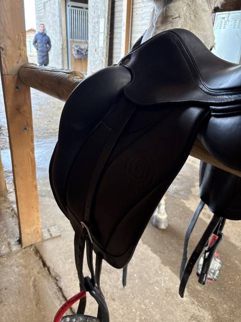 Sella da dressage Forestier  17.5" - 2022
