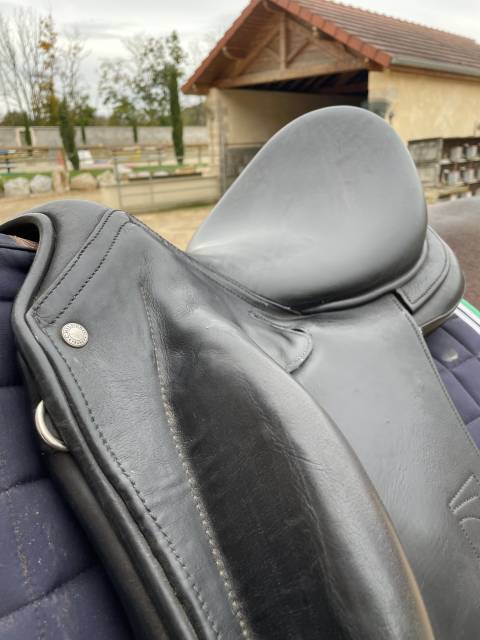 Sella da dressage Childeric  17.5" - 2023