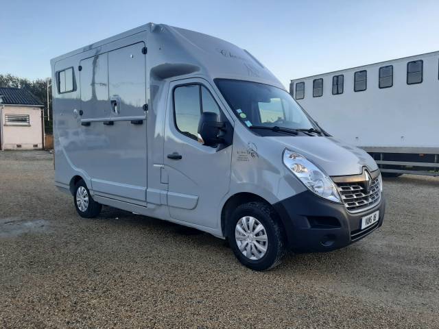 Van per Cavalli Renault Master 3 2018 Occasione