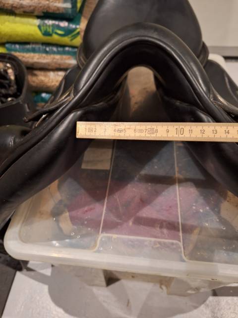 Sella da dressage Equipe  18" - 2017