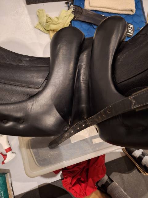 Sella da dressage Equipe  18" - 2017