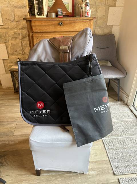 Sella da salto ostacoli Meyer  17" - 2023