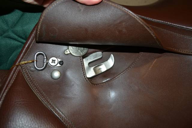 Sella mista Bates  17" - 2018