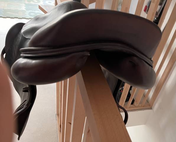 Sella da salto ostacoli Fleur de Lys Pompadour  18" - 2018