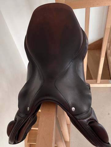 Sella da salto ostacoli Fleur de Lys Pompadour  18" - 2018