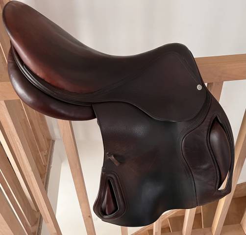 Sella da salto ostacoli Fleur de Lys Pompadour  18" - 2018