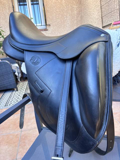Sella da dressage Antarès  17" - 2020