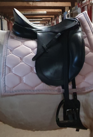 Sella da dressage Passier  17.5" - 2023