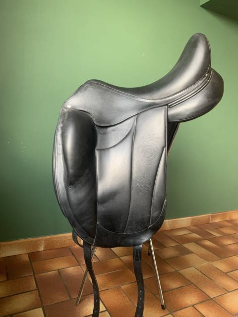 Sella da dressage Forestier  17.5" - 2021