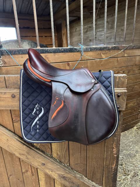 Sella da salto ostacoli Antarès  17.5" - 2021