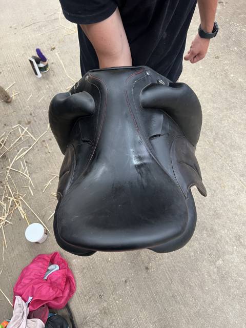 Sella da dressage Devoucoux  17.5" - 2017