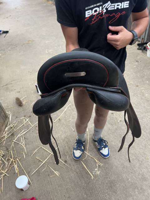 Sella da dressage Devoucoux  17.5" - 2017