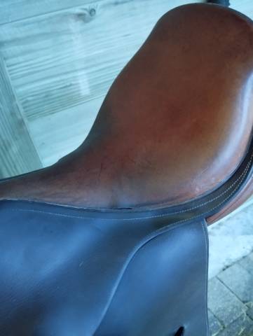 Sella da salto ostacoli Delgrange  17.5" - 2004