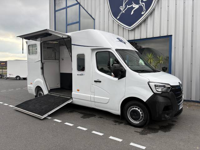 Van per Cavalli Barbot D5 2023 Occasione