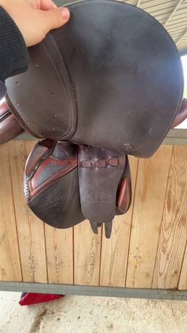 Sella da salto ostacoli CWD  17" - 2005