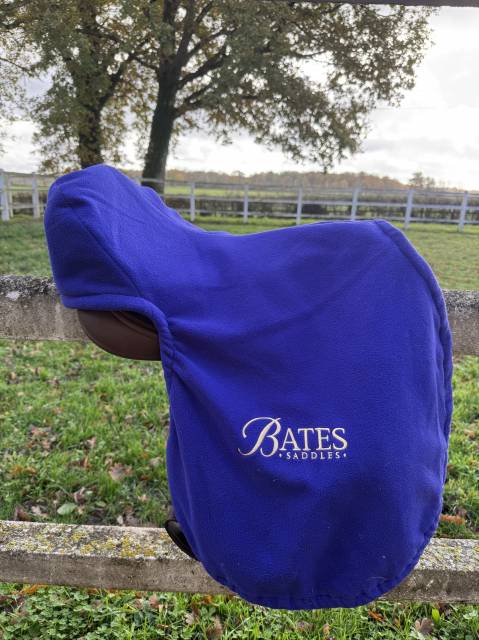 Sella mista Bates  18" - 2024