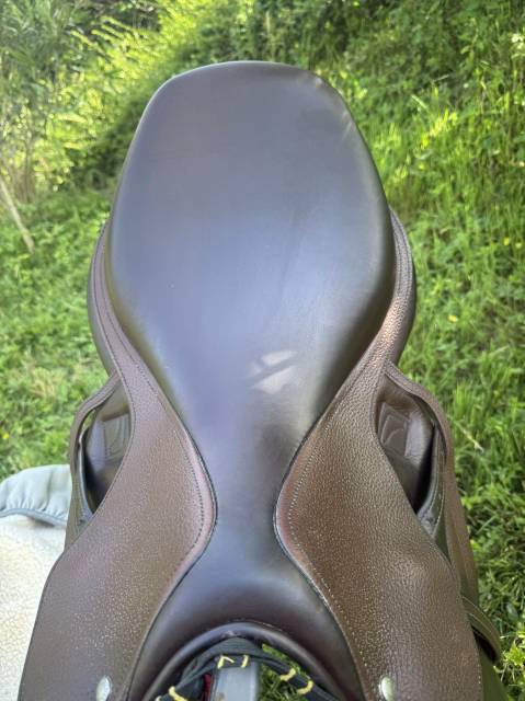 Sella da salto ostacoli Childeric  18" - 2023