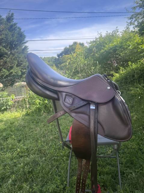 Sella da salto ostacoli Childeric  18" - 2023