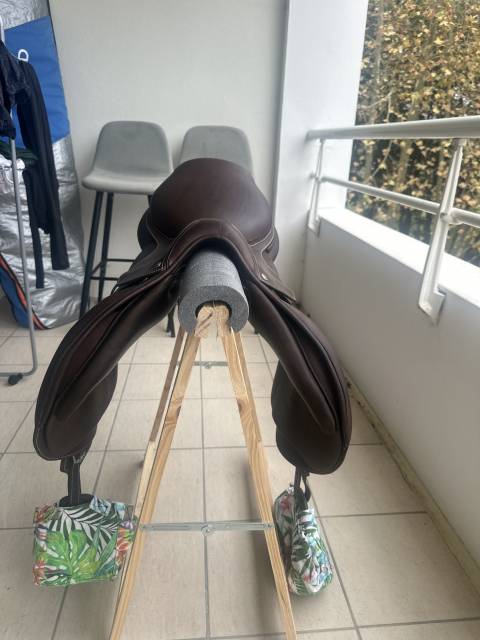 Sella da salto ostacoli Forestier  18" - 2023