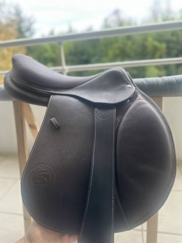 Sella da salto ostacoli Forestier  18" - 2023