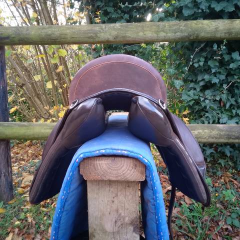 Sella da dressage Ludomar  17.5" - 2020