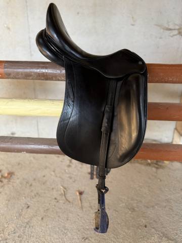 Sella da dressage Childeric  17.5" - 2016