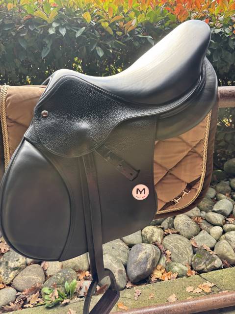 Sella da salto ostacoli Meyer  16.5" - 2022