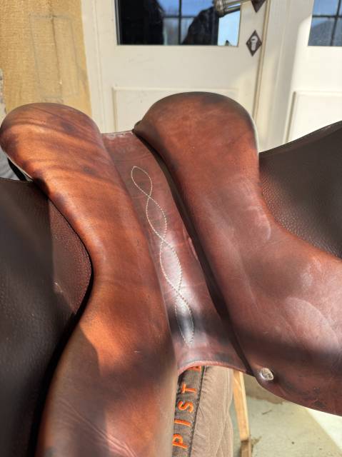 Sella da salto ostacoli Antarès  16.5" - 2009